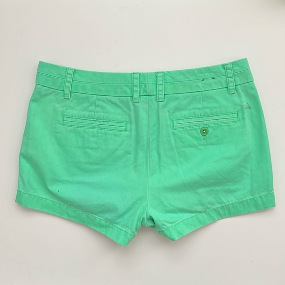 J CREW | Chino Shorts | Green | Size 6 - Picture 2 of 8